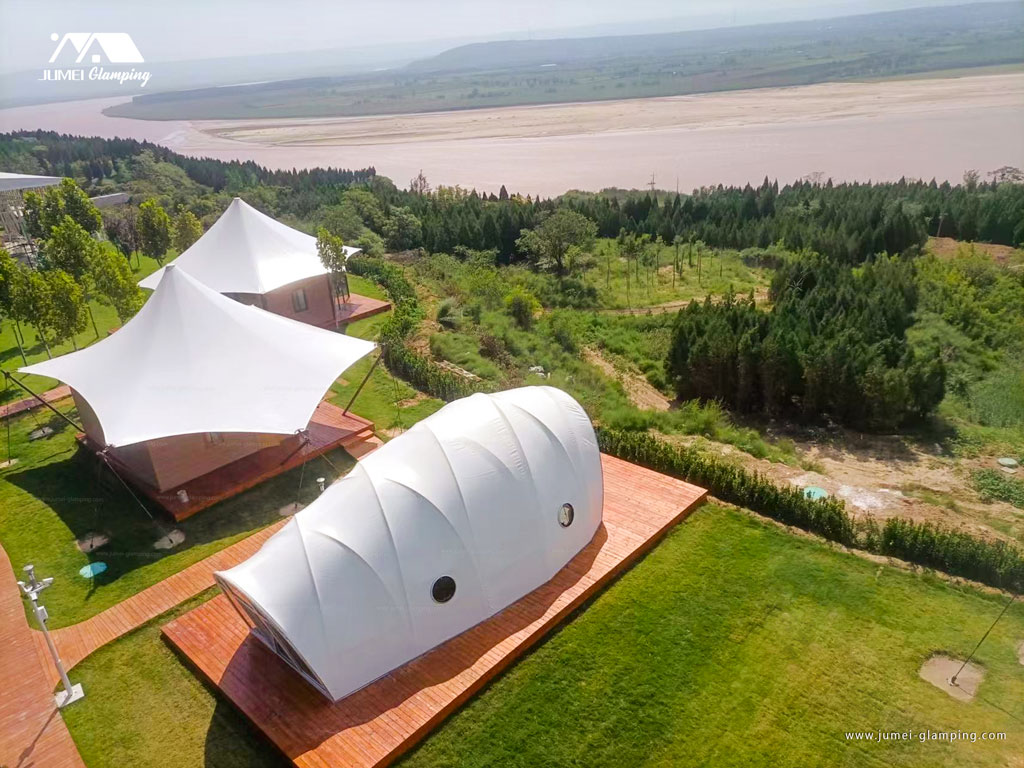Splendid Luxury Lodge Tent & Pupa Glamping Pod