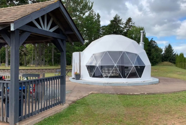 Off-grid Elegant Glamping dome in a Campground