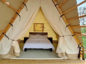 Single bed safari tent