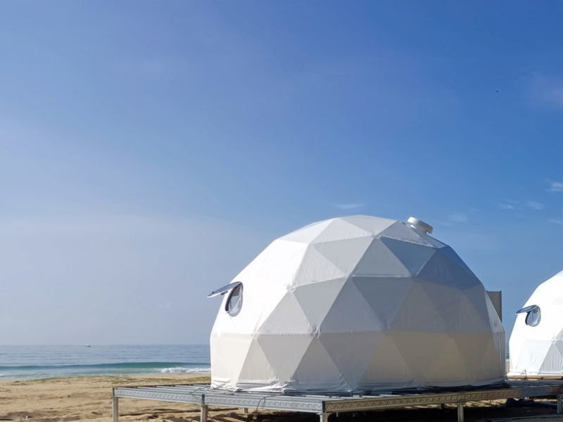 Dome tent glamping luxury hotel